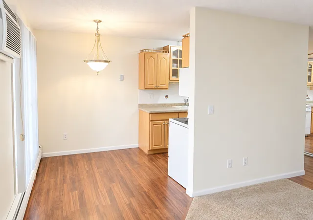 Photo 4 of Condo for sale at 711 11th Avenue S #1, Hopkins, MN 55343 | MLS# 7120419 | Listing updated on 2026-10-01