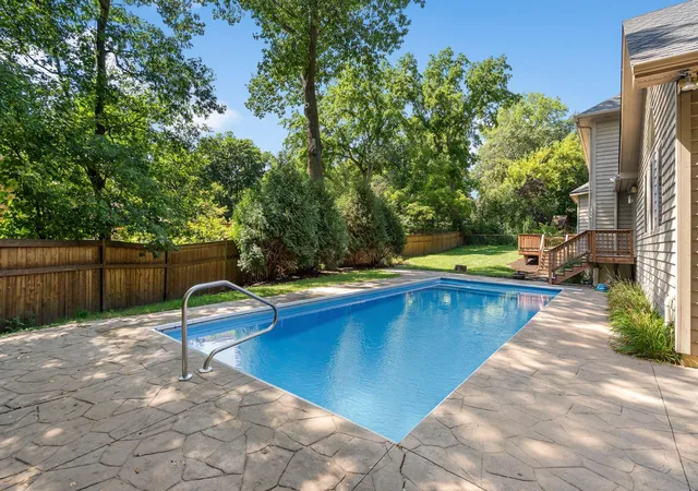 3rd image of 1504 Fairfield Rd S, Minnetonka, MN 55305 | MLS# 7120424