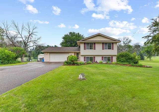 1st image of 20075 Uplander St Nw, Cedar, MN 55011 | MLS# 7120447