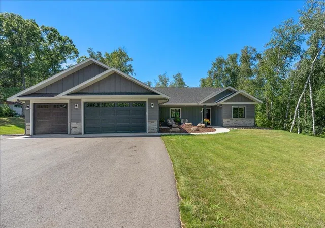 1st image of 29887 Suffolk Dr, Pequot Lakes, MN 56472 | MLS# 7120451