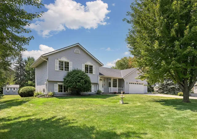 1st image of 10831 30th St Ne, Saint Michael, MN 55376 | MLS# 7120480
