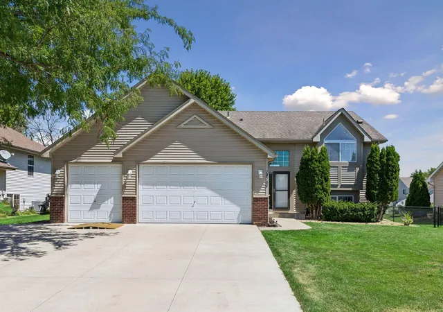 2nd image of 18784 Dupont Wy, Farmington, MN 55024 | MLS# 7120508