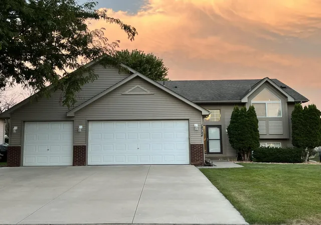 4th image of 18784 Dupont Wy, Farmington, MN 55024 | MLS# 7120508