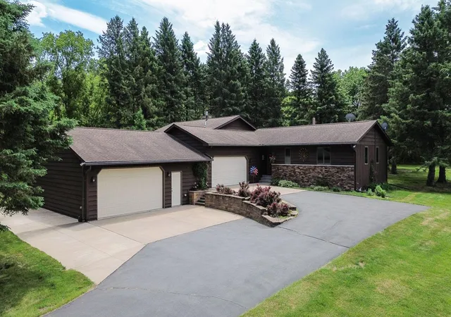 2nd image of N8269 1015th St, River Falls, WI 54022 | MLS# 7120511