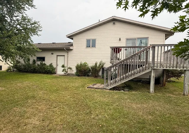 30th image of 215 Gould Ave Ne, Bemidji, MN 56601 | MLS# 7120538