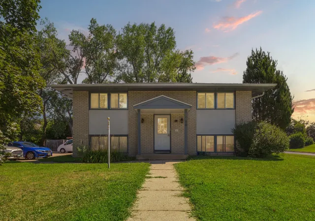 Photo 3 of Sale Pending at 8843 18th Avenue S, Minneapolis, MN 55425 | MLS# 7120539 | Listing updated on 2026-08-28