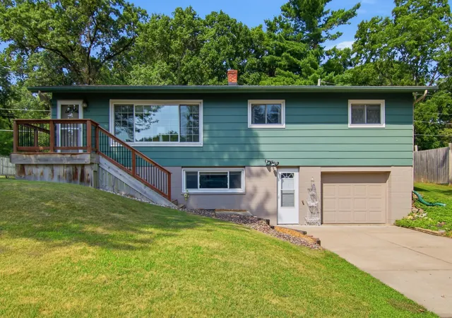 1st image of 911 16th St Se, Menomonie, WI 54751 | MLS# 7120561