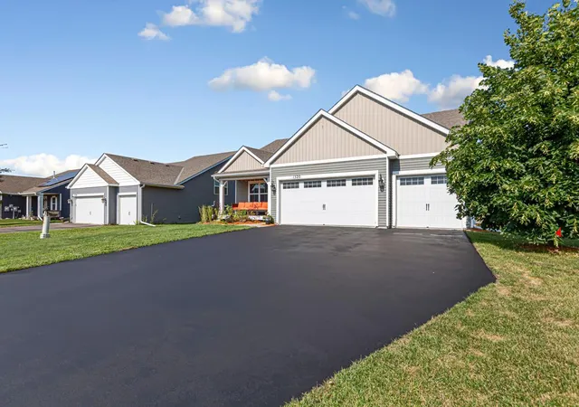 Photo 3 of Sale Pending at 1520 Willow Cir, Shakopee, MN 55379 | MLS# 7120565 | Listing updated on 2026-08-13
