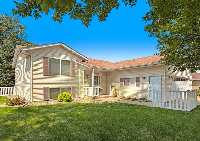 Photo 2 of Sale Pending at 216 Rainbow Dr, Marshall, MN 56258 | MLS# 7120587 | Listing updated on 2026-08-27