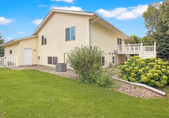 Photo 3 of Sale Pending at 216 Rainbow Dr, Marshall, MN 56258 | MLS# 7120587 | Listing updated on 2026-08-27
