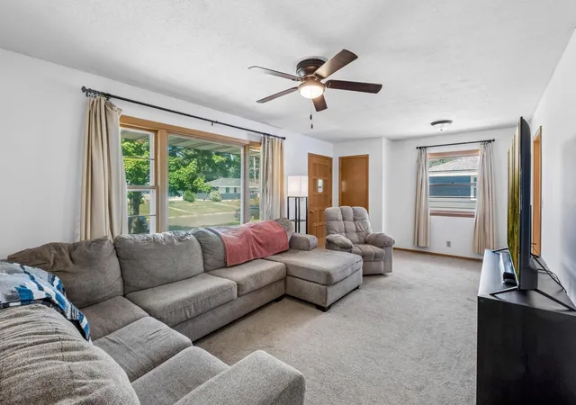 2nd image of 3320 Lower 147Th St W, Rosemount, MN 55068 | MLS# 7120592