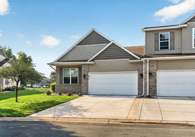 Photo 3 of Sale Pending at 11117 Hastings St Ne, Minneapolis, MN 55449 | MLS# 7120617 | Listing updated on 2026-08-31