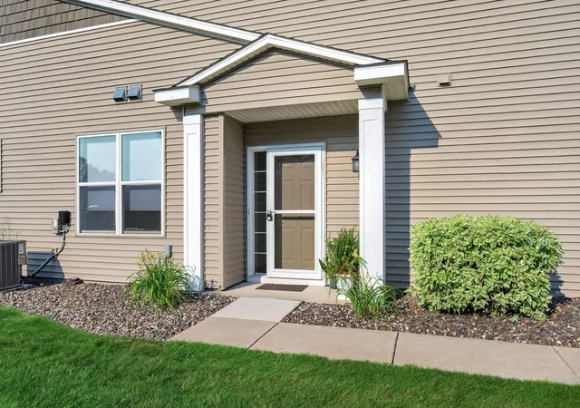 Photo 4 of Sale Pending at 11117 Hastings St NE, Minneapolis, MN 55449 | MLS# 7120617 | Listing updated on 2026-08-31