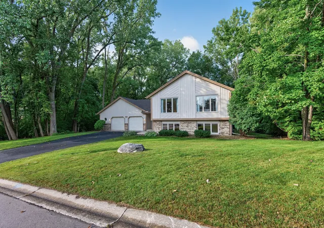 Photo 1 of Single family home for sale at 7390 130th Street W, Saint Paul, MN 55124 | MLS# 7120619 | Listing updated on 2026-08-27