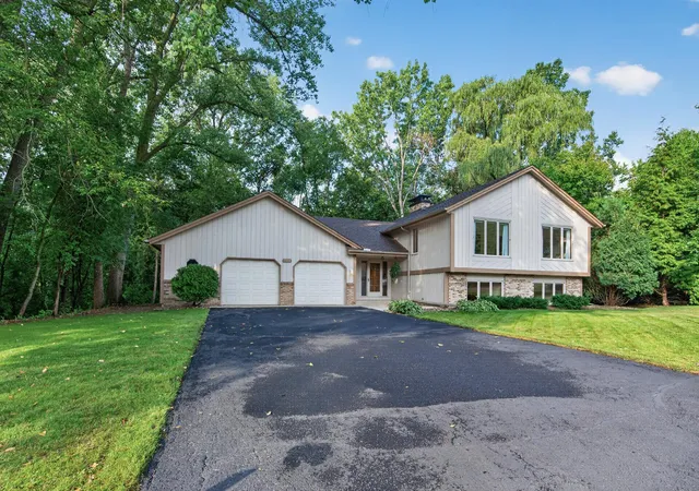Photo 3 of Single family home for sale at 7390 130th Street W, Saint Paul, MN 55124 | MLS# 7120619 | Listing updated on 2026-08-27