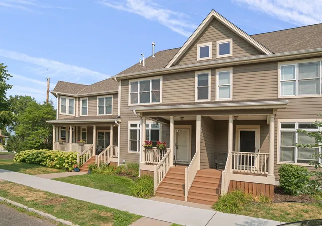 Photo 2 of Single family home for sale at 798 Cedar St #2, Saint Paul, MN 55103 | MLS# 7120622 | Listing updated on 2026-08-26