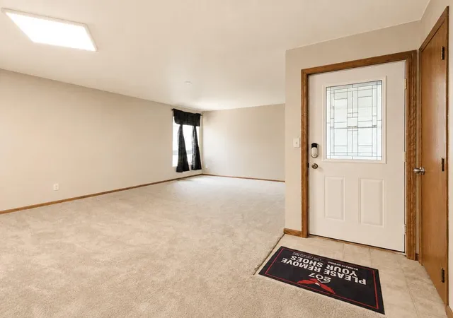 Photo 3 of Sale Pending at 1413 Hemlock Ave, Owatonna, MN 55060 | MLS# 7120632 | Listing updated on 2026-08-27