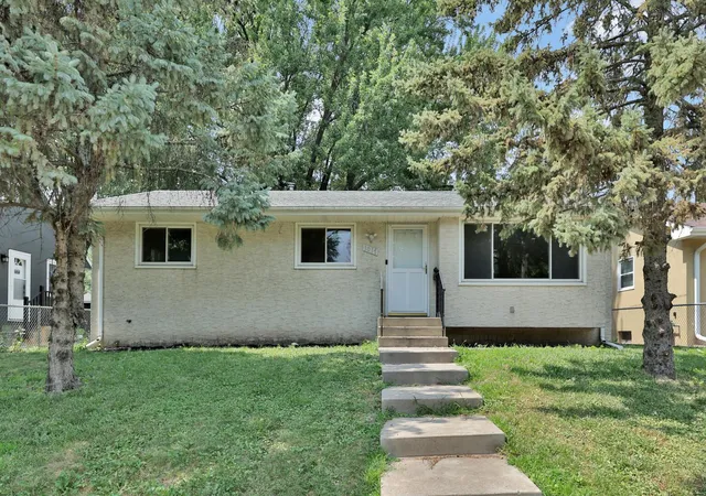 2nd image of 1017 Livingston Ave, Saint Paul, MN 55118 | MLS# 7120637