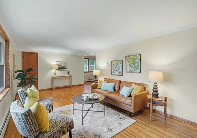 Listing Photo 4 - Condo for sale in building located at 1680 Burns Ave, St. Paul, MN 55106
