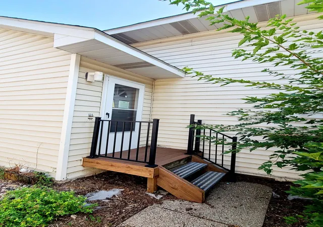 Photo 3 of Multi family home for sale at 808 9th Avenue Se, Minneapolis, MN 55414 | MLS# 7120659 | Listing updated on 2026-08-31