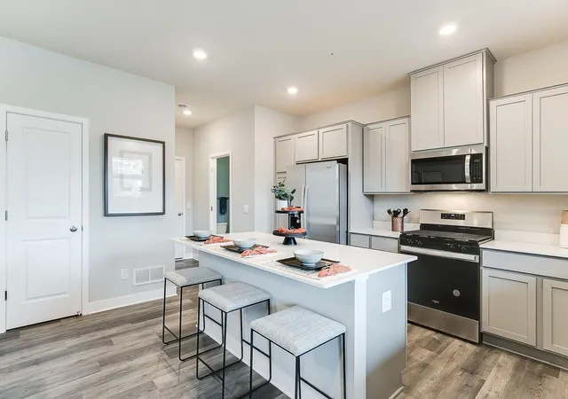 Photo 3 of Single family home for sale at 17543 Driscoll Pl, Lakeville, MN 55044 | MLS# 7120664 | Listing updated on 2026-09-21