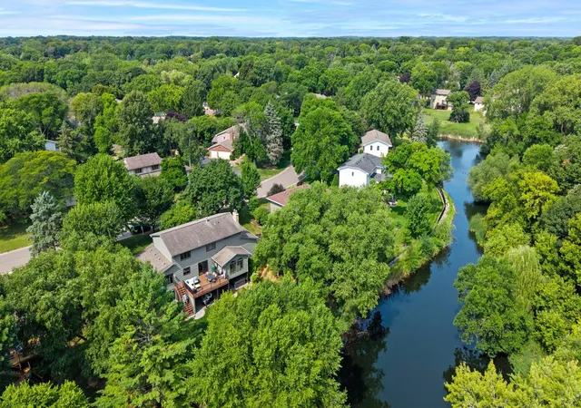 Photo 3 of Sale Pending at 2750 Fountain Ln N, Minneapolis, MN 55447 | MLS# 7120675 | Listing updated on 2026-08-17