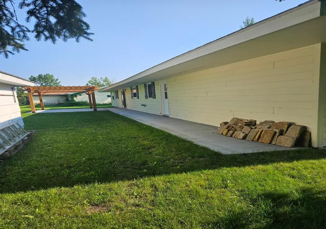 Photo 2 of Sale Pending at 126 Elm Dr, Warroad, MN 56763 | MLS# 7120676 | Listing updated on 2026-08-14