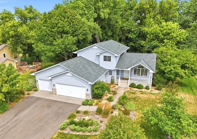 1st image of 1039 Heather Dr, Saint Paul, MN 55129 | MLS# 7120684
