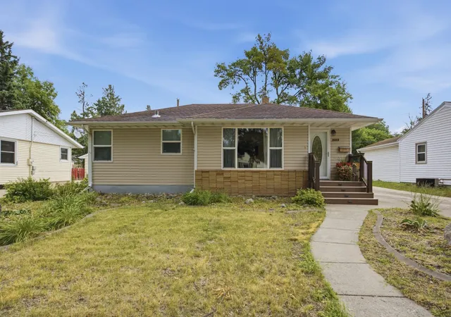 1st image of 2013 7th St N, Fargo, ND 58102 | MLS# 7120685