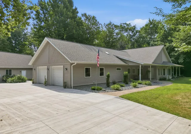 1st image of 12814 92nd St, Bloomer, WI 54724 | MLS# 7120709