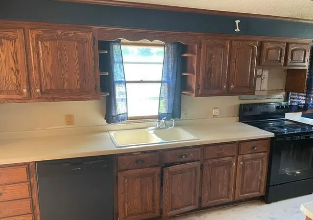 Photo 4 of Single family home for sale at 2310 4th Drive SW, Austin, MN 55912 | MLS# 7120721 | Listing updated on 2026-08-25