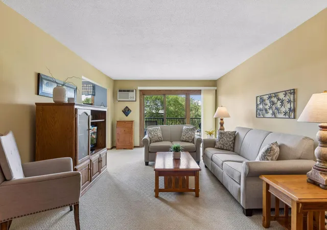 Photo 2 of Condo for sale at 2700 Oxford St N #140, Saint Paul, MN 55113 | MLS# 7120758 | Listing updated on 2026-09-22