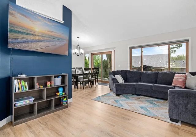 4th image of 2060 121St Ln Nw, Minneapolis, MN 55448 | MLS# 7120759