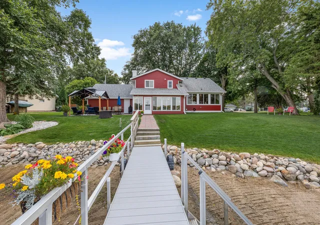 Photo 4 of Single family home for sale at 969 Hamlet Dr N, Avon, MN 56310 | MLS# 7120761 | Listing updated on 2026-09-23