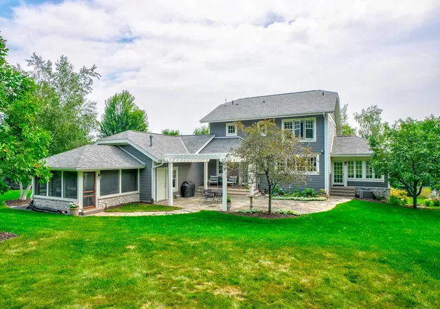 Photo 3 of Sale Pending at 2156 Paris Ave N, Stillwater, MN 55082 | MLS# 7120765 | Listing updated on 2026-08-20