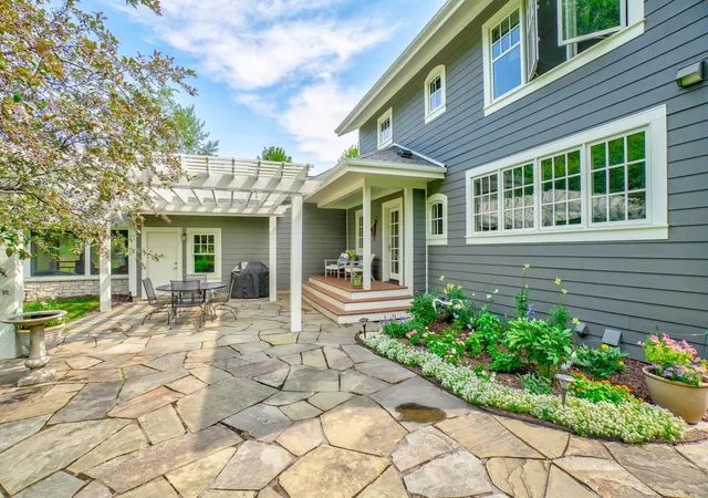 Photo 3 of Sale Pending at 2156 Paris Ave N, Stillwater, MN 55082 | MLS# 7120765 | Listing updated on 2026-08-20