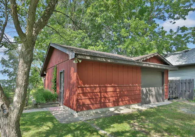 Photo 3 of Sale Pending at 27640 Millicent Ln, Chisago City, MN 55013 | MLS# 7120768 | Listing updated on 2026-08-26