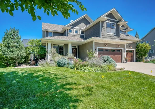 1st image of 5612 Edgewater Dr, Savage, MN 55378 | MLS# 7120769