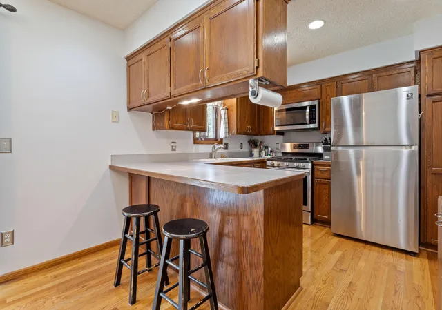 3rd image of 4263 Sun Cliff Rd, Saint Paul, MN 55122 | MLS# 7120781