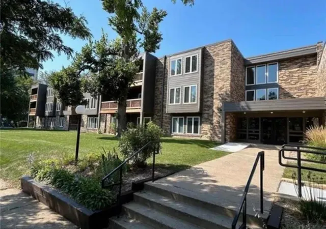 1st image of 450 Ford Rd #215, Minneapolis, MN 55426 | MLS# 7120786