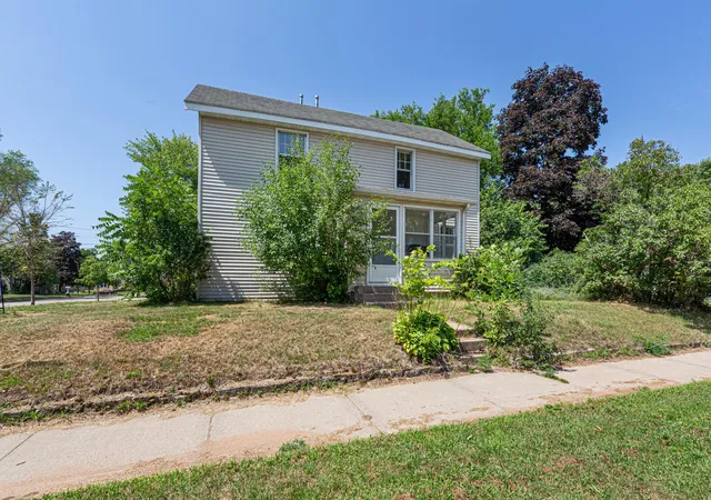 1st image of 2306 4th St, Eau Claire, WI 54703 | MLS# 7120804