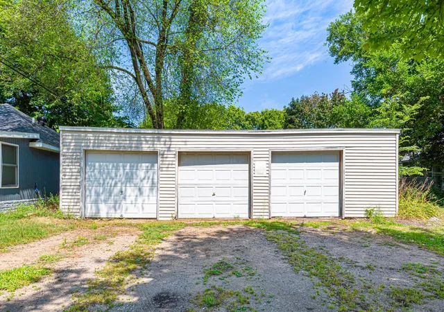 46th image of 2306 4th St, Eau Claire, WI 54703 | MLS# 7120804