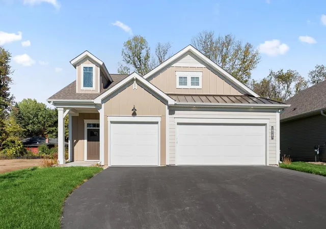 Photo 1 of Single family home for sale at 10583 Mississippi Dunes Trl S, Cottage Grove, MN 55016 | MLS# 7120812 | Listing updated on 2026-10-10