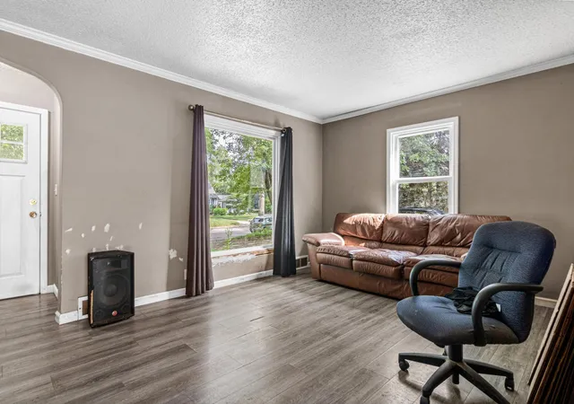 Photo 3 of Sale Pending at 6226 Girard Ave S, Minneapolis, MN 55423 | MLS# 7120830 | Listing updated on 2026-09-21