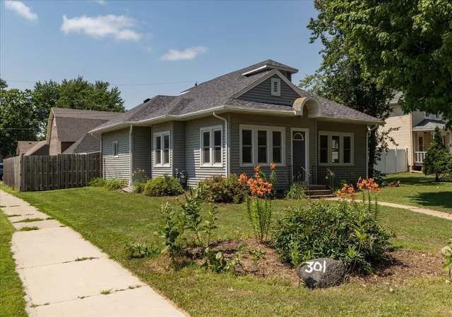 Photo 1 of Sale Pending at 301 N Mantorville Ave, Kasson, MN 55944 | MLS# 7120837 | Listing updated on 2026-09-01