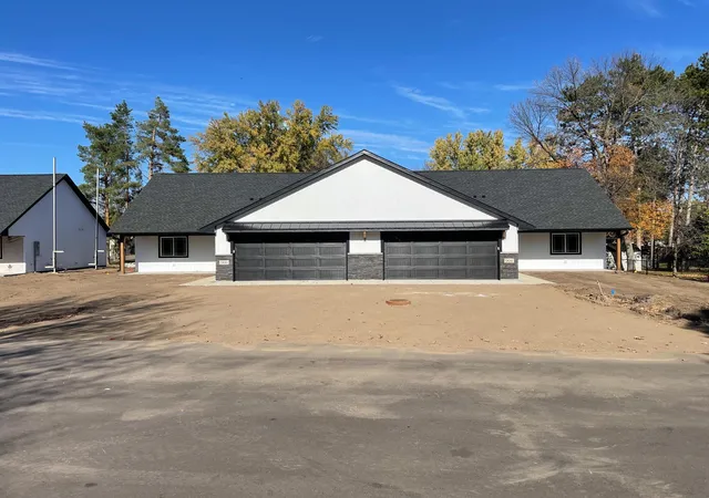 Photo 2 of Townhouse for sale at 906 S 5th Street, Princeton, MN 55371 | MLS# 7120859 | Listing updated on 2026-10-21