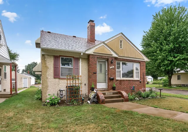 Photo 2 of Single family home for sale at 1156 Englewood Ave, Saint Paul, MN 55104 | MLS# 7120863 | Listing updated on 2026-09-16