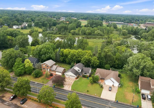 Photo 3 of Single family home for sale at 2137 Orchard Ln, Saint Paul, MN 55110 | MLS# 7120879 | Listing updated on 2026-09-05