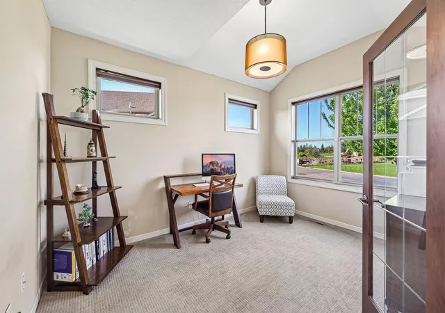 Photo 4 of Single family home for sale at 643 Parkside Ct, Saint Paul, MN 55123 | MLS# 7120906 | Listing updated on 2026-08-29