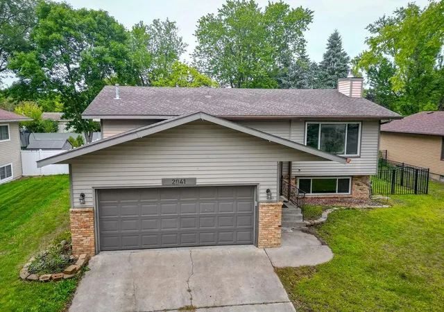 Photo 2 of Single family home for sale at 2041 Northway Cir, Saint Cloud, MN 56303 | MLS# 7120930 | Listing updated on 2026-10-05
